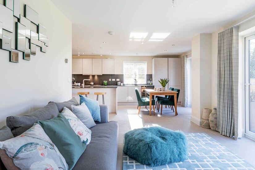 Leafield House 9
