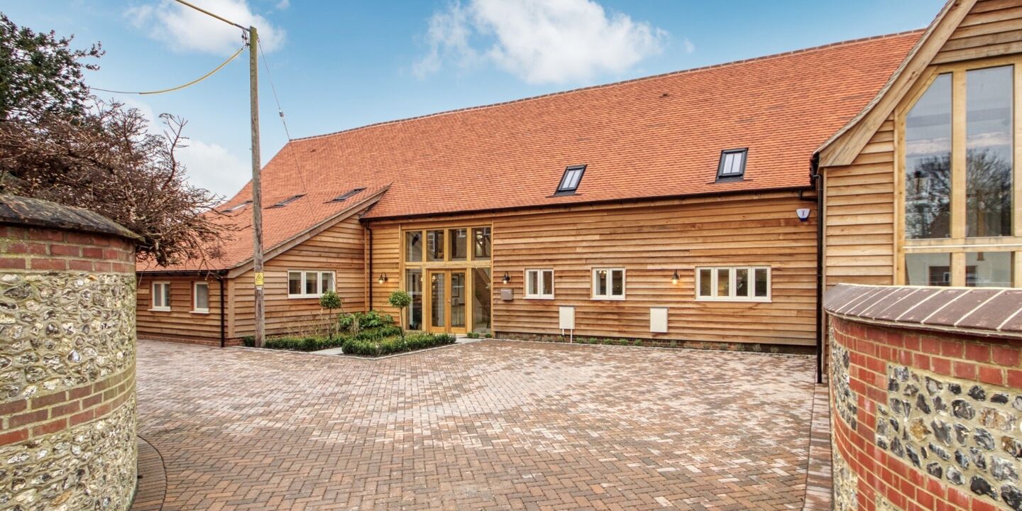 Berrick Barn, Watcombe Manor