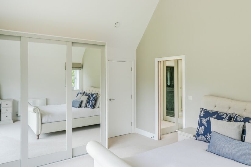 An example of built in wardrobes